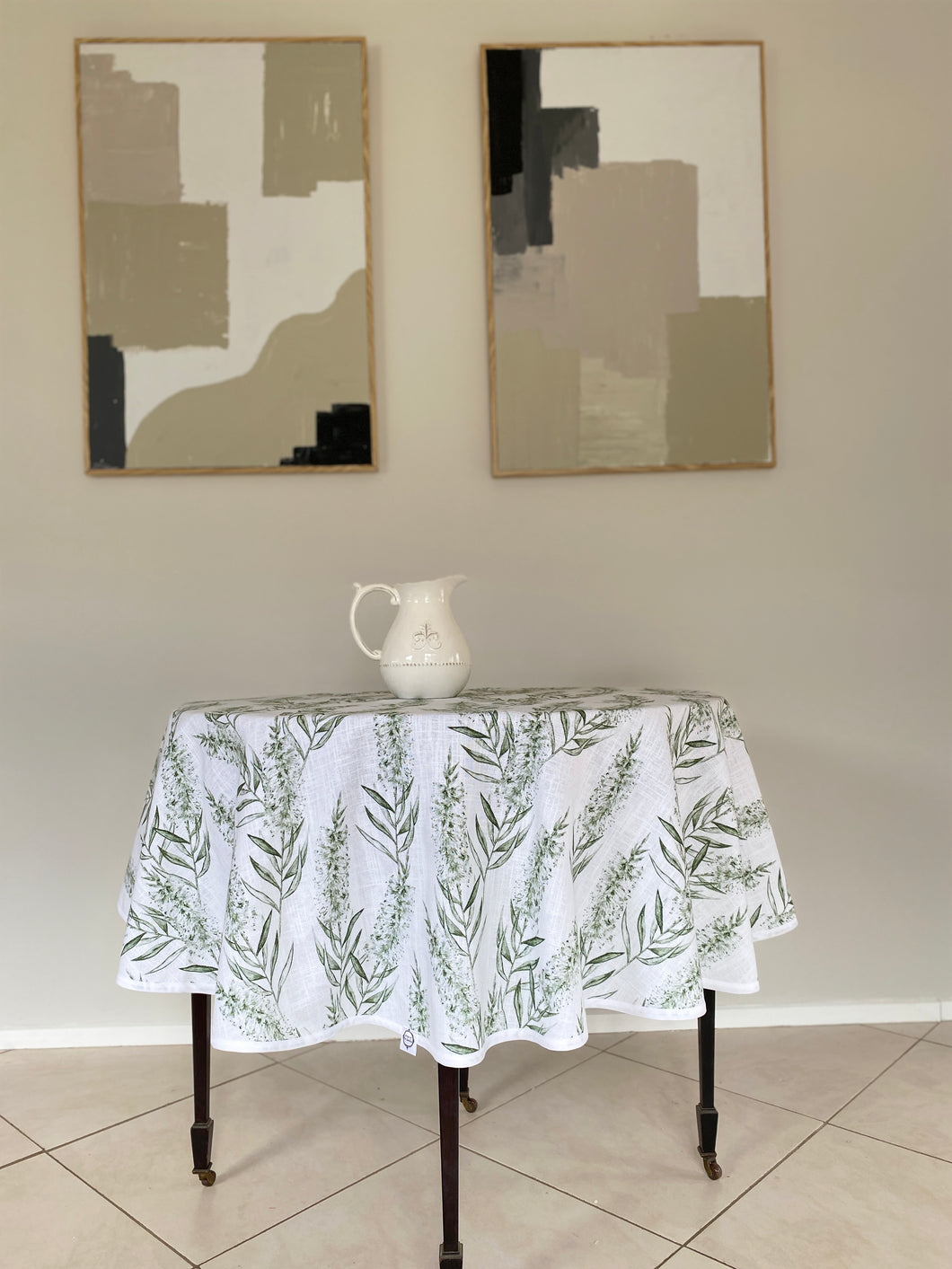 Bottlebrush Green Round Tablecloth