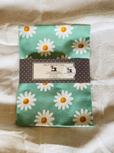 Ditzy Daisy Tea Towel