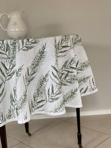 Bottlebrush Green Round Tablecloth