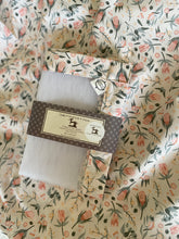 Native Flora Blush Food Cover