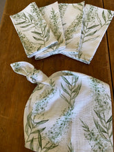 Bottlebrush Green Napkins Set of 2