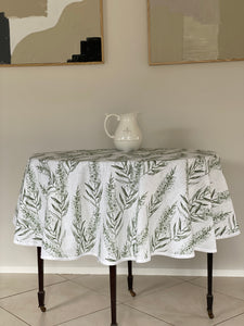 Bottlebrush Green Round Tablecloth