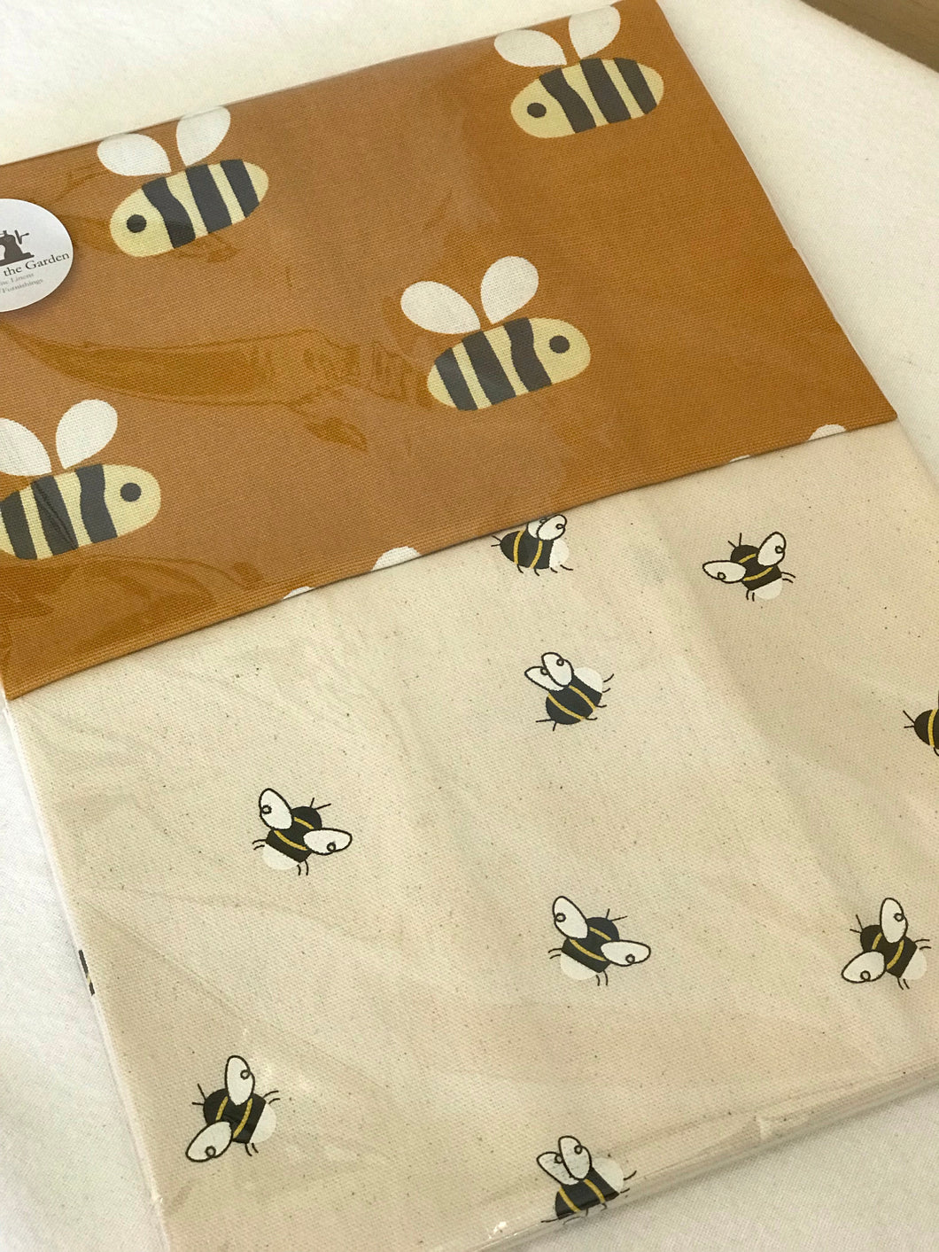 Busy Bees Tea Towel Set